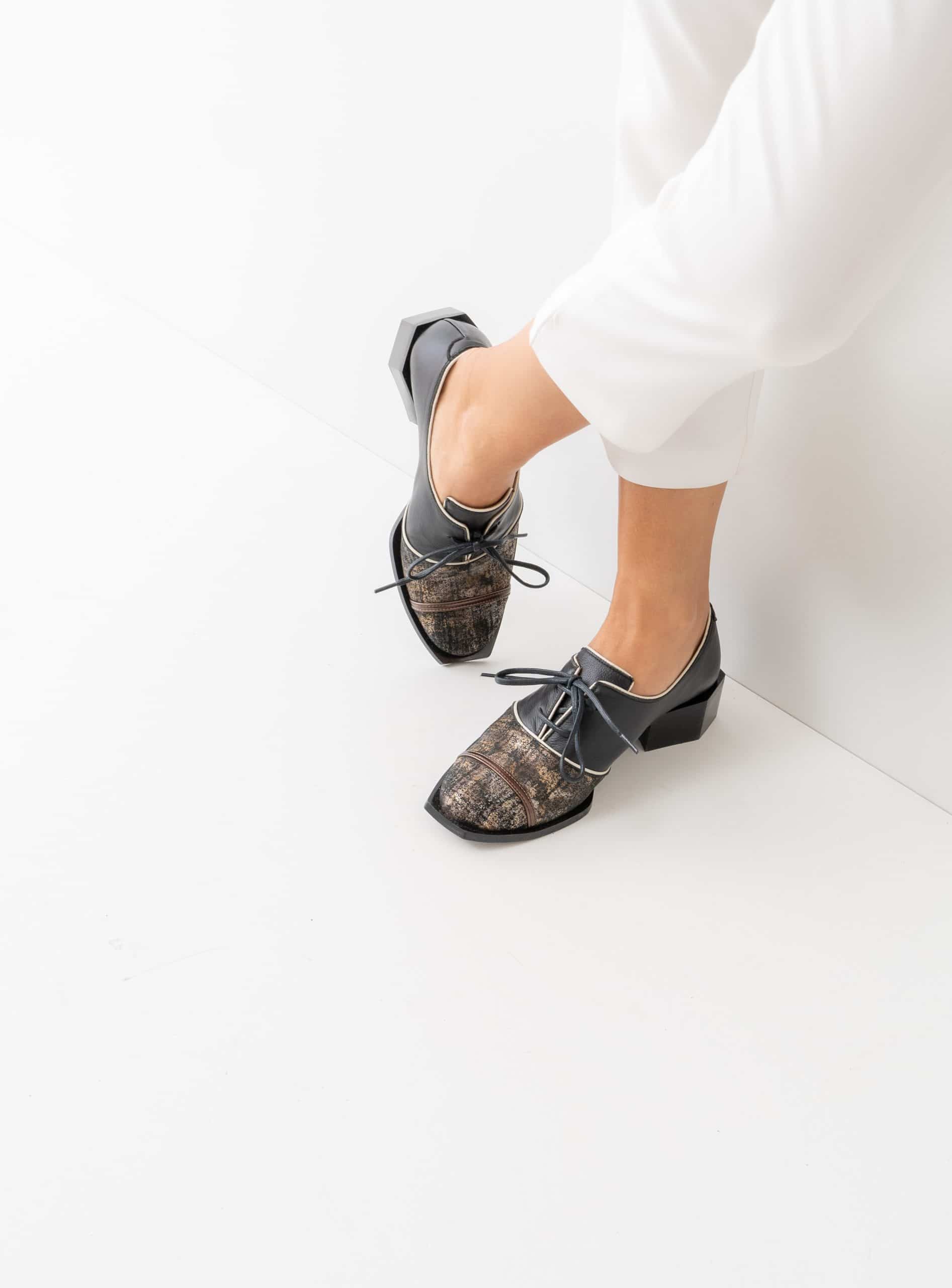 Zapato de mujer tostado Nemonic 2226